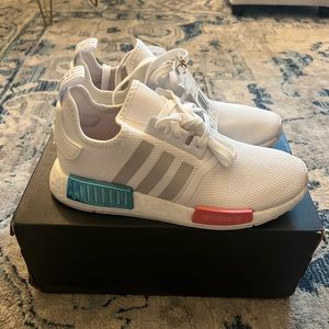 New women’s adidas NMD_R1 W shoes
